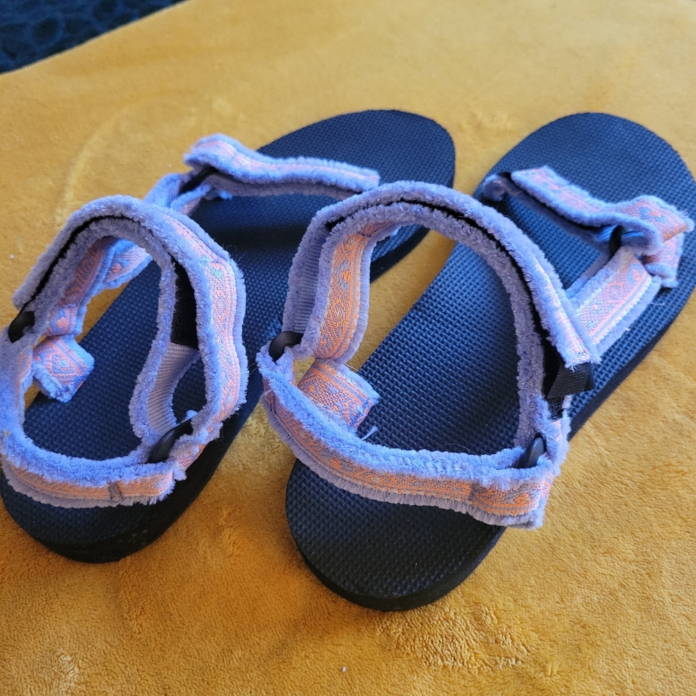Teva Women's Original Universal Maressa Sandal Size 9 - Picture 2 of 6